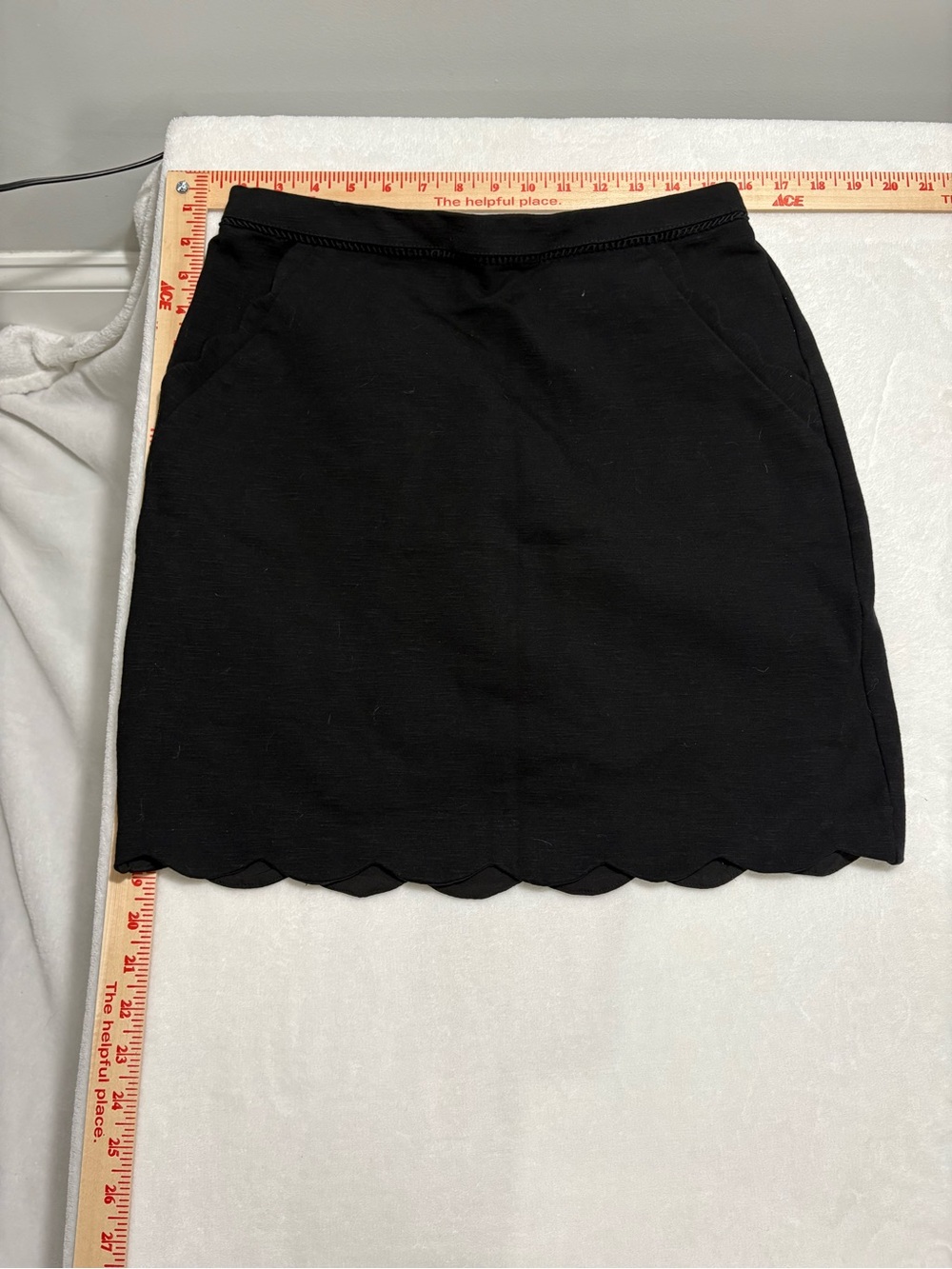 Skies are Blue Classic Black Scalloped Hem Women's Skirt